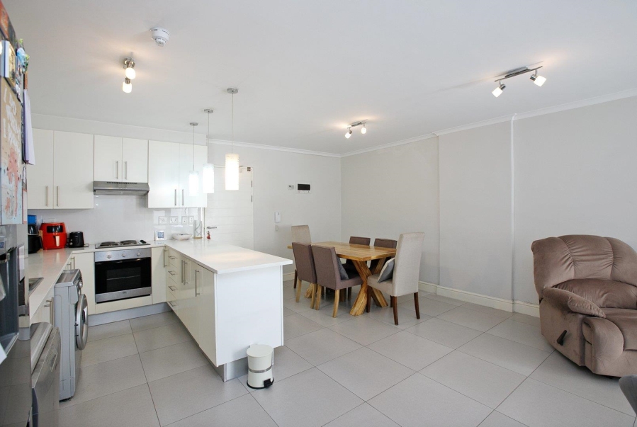 2 Bedroom Property for Sale in Claremont Upper Western Cape